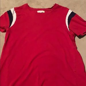 red blue and white t-shirt